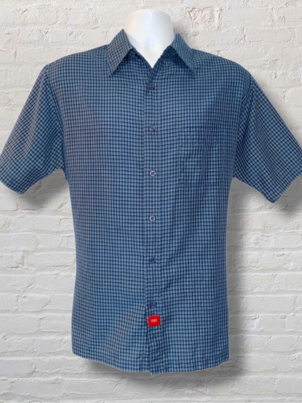 Mossimo Blue Plaid Short Sleeve Button-Up Shirt Men’s Medium